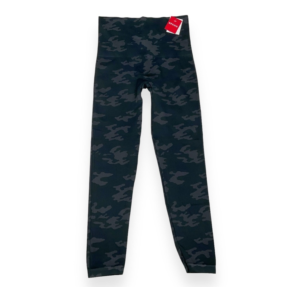 Spanx Leggings Womens Small Black Camo Look At Me Now LAMN Compression NWT $68